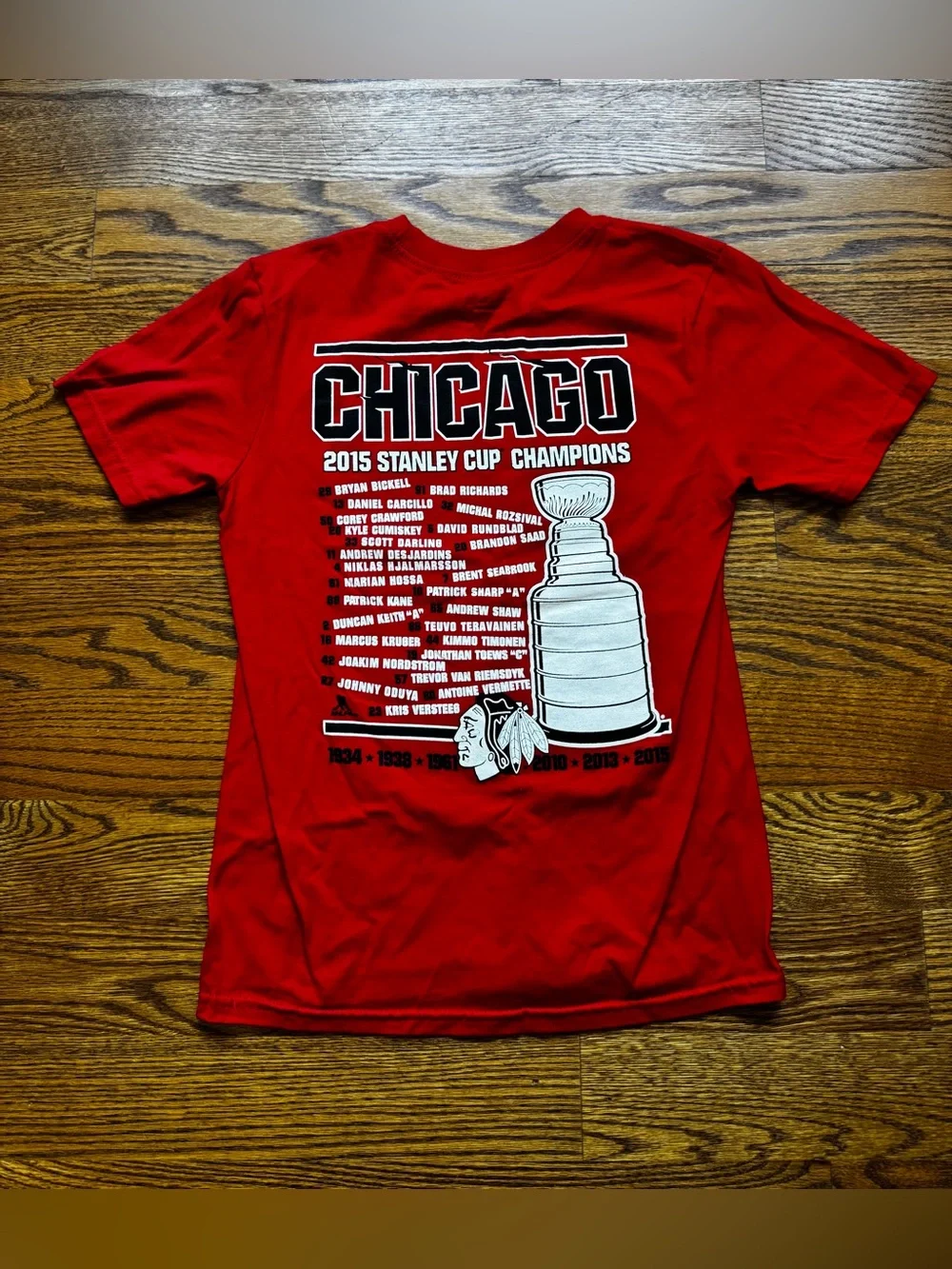 Chicago Blackhawks 2015 Stanley Cup Champions Reebok Youth M 10/12 Red Tee